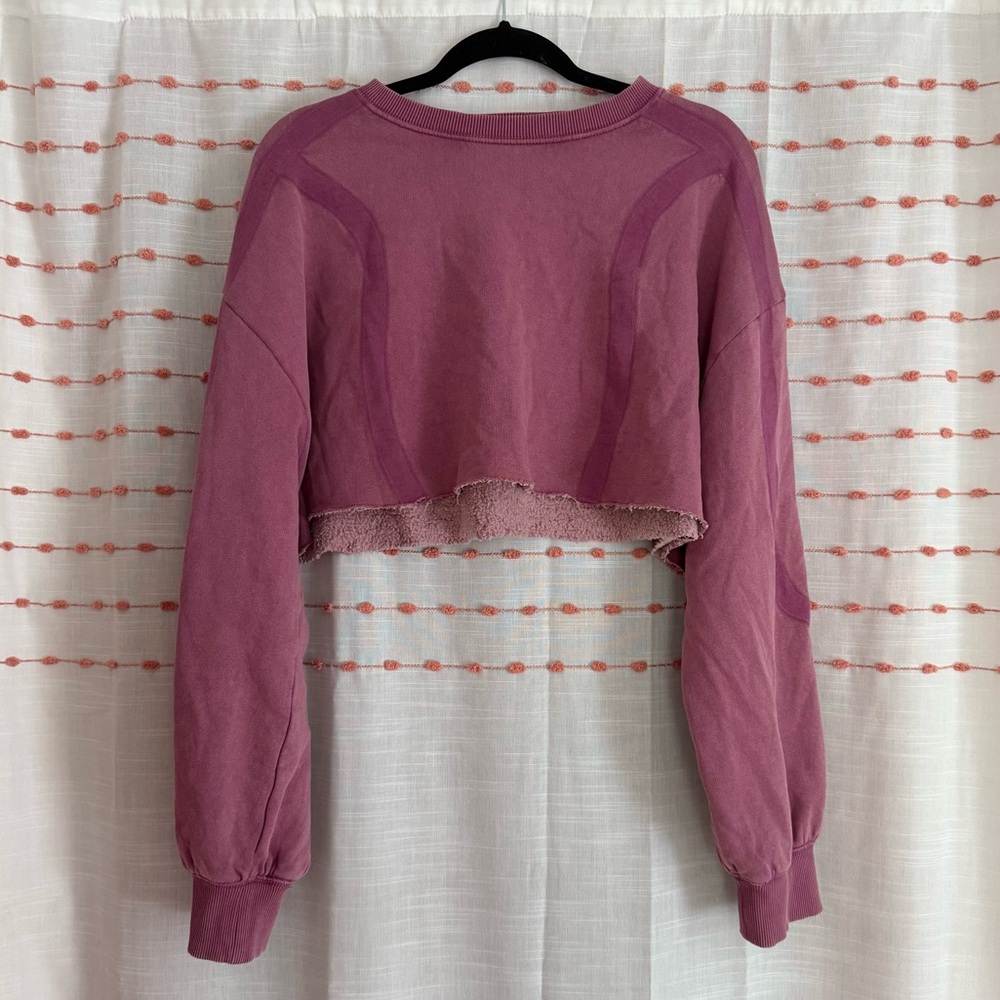 UO BDG Izzy Illusion Cropped Sweatshirt - Picture 5 of 6